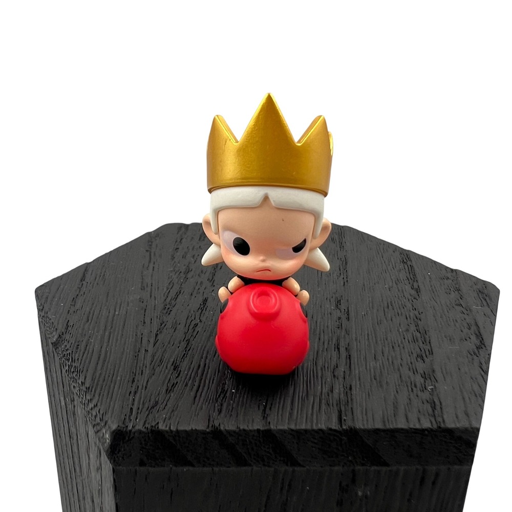 POP MART POP BEAN Lucky Charm Series Zsiga Confirmed Figure Gold Crown Red Bean